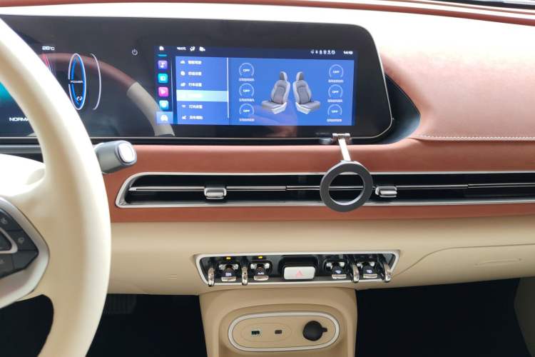 Used ORA Good Cat 2024 401 km Luxury Version 126 kW