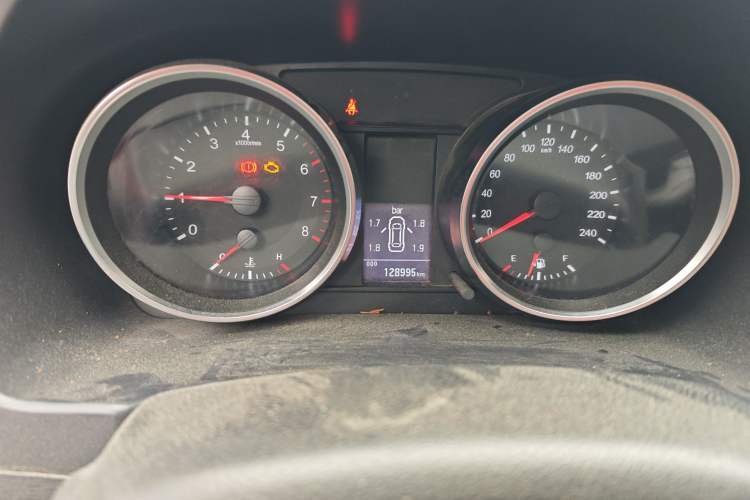 Used Haval H6 2015 Revised Version Sport Edition 1.5T Manual Transmission Two-Wheel Drive Elite Grade
