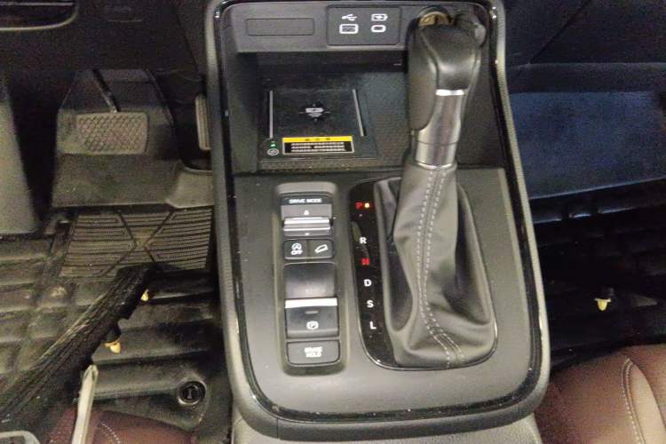 Used Honda CR-V 2023 240TURBO Two-Wheel Drive Smart Edition 5 Seats