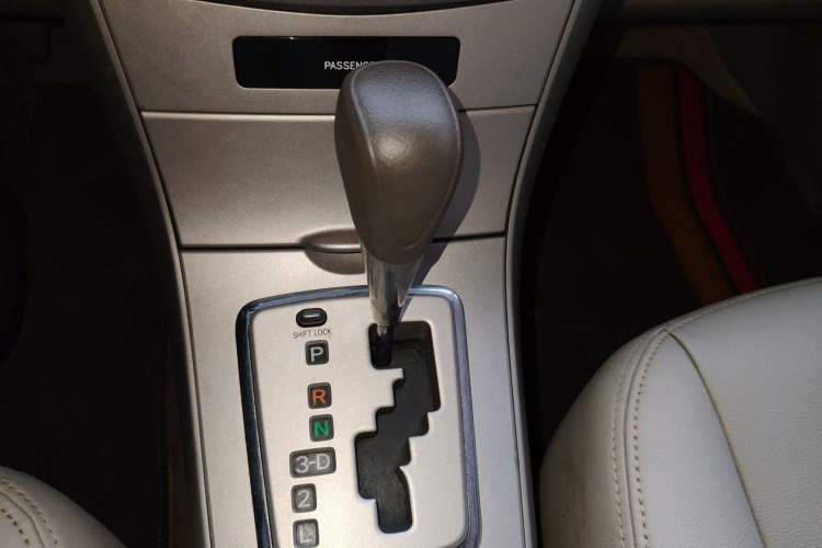 Used Toyota Corolla 2008 1.8L Automatic GL-i Sunroof Special Edition Gear Lever