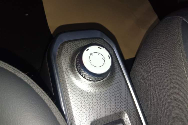 Used Baojun Spark 2023 Intelligent Premium Edition Gear Lever