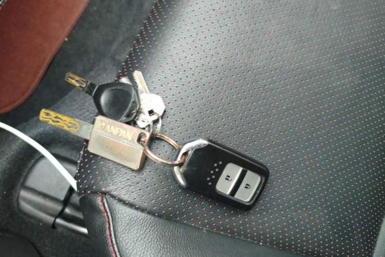 Used Honda XR-V 2015 1.8L VTi CVT Luxury Edition Vehicle Key