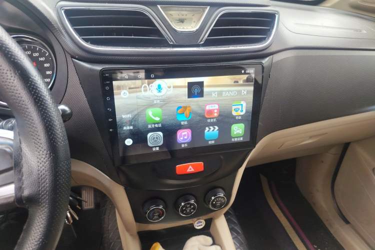 Used Wuling Hongguang 2015 1.5L S1 Comfort China V Standard Audio And AC Panel