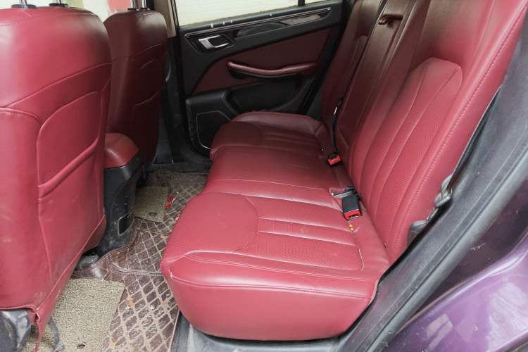 Used Zotye Domy X5 2017 Upgraded Model 1.5T CVT ZhiXian Edition Left Rear Seat