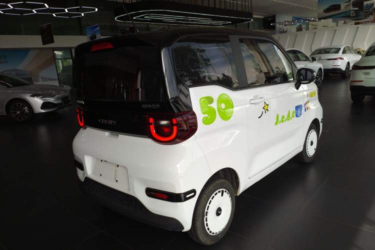 Used Chery QQ Ice Cream 2024 Edition Youth Version 205km Sundae