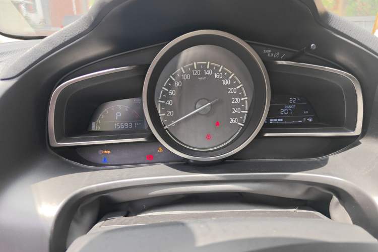 Used Mazda 3 Axela 2017 Sedan 1.5L Automatic Luxury Model Emission Standard China V