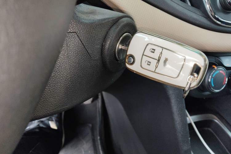 Used Chevrolet Monza 2020 320 Automatic Enjoyment Edition Vehicle Key