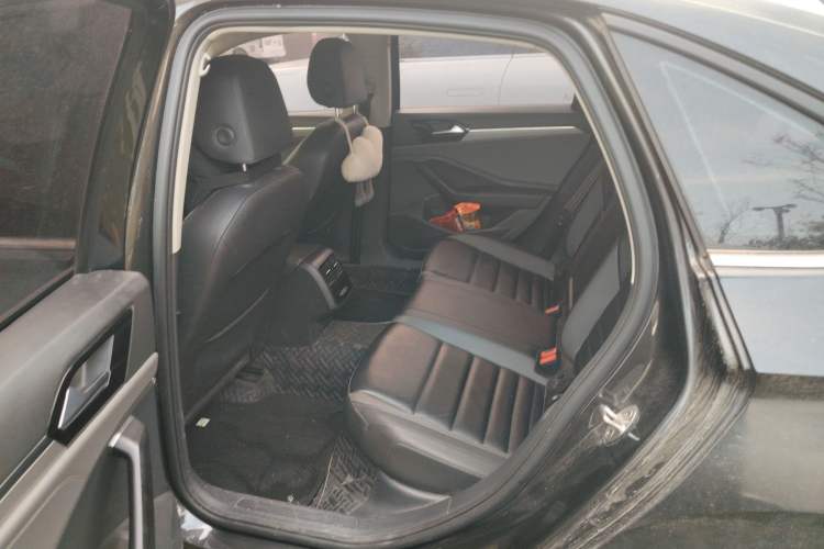 Used Volkswagen Sagitar 2019 200TSI DSG Comfort Version China VI Standard Left Rear Seat