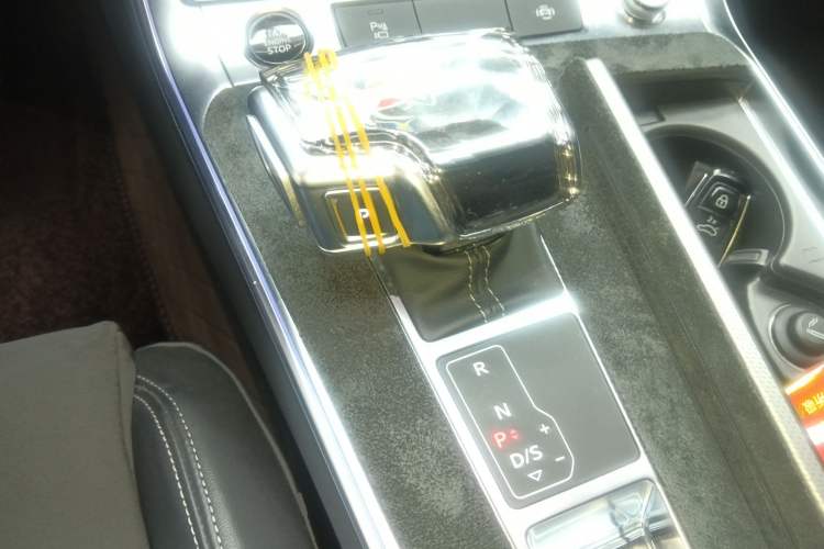 Used Audi A7L 2024 45TFSI S-line Dream-Building Edition Flow Crystal Package