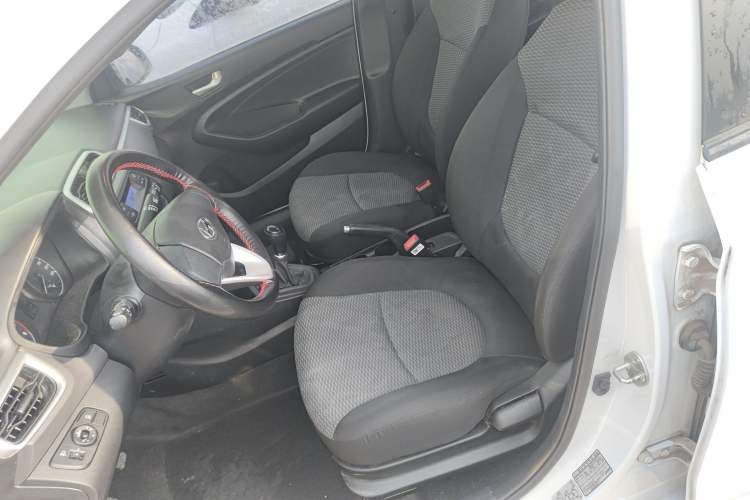 Used Hyundai Verna (older generation) 2020 1.4L Manual GL Refreshed Edition