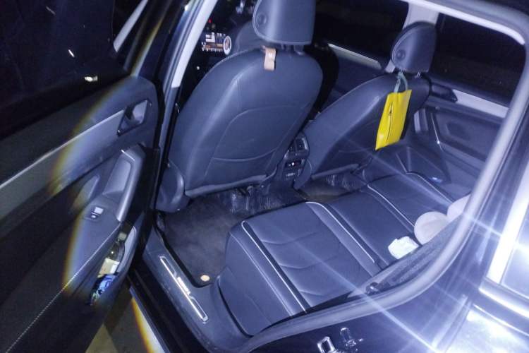 Used Volkswagen Tiguan L 2018 330TSI Automatic Two-Wheel Drive Flagship Edition
