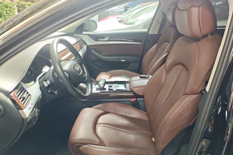 Used Audi A8 2014 A8L 45 TFSI quattro Comfort model
