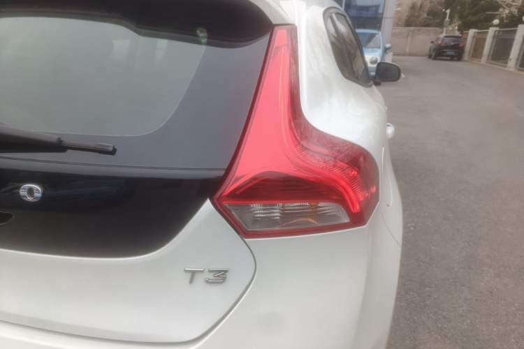 Used Volvo V40 2016 T3 Zhiyi Edition