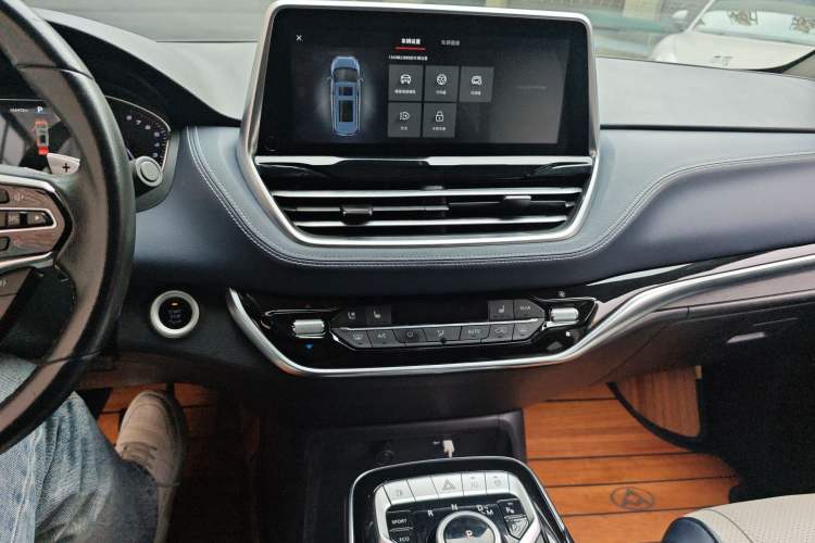 Used SAIC MAXUS G20 2021 PLUS 2.0T Gasoline Automatic Flagship Edition