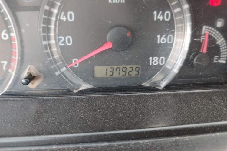 Used FAW Xiali N5 2011 1.3L Manual Luxury Edition Odometer Close Up