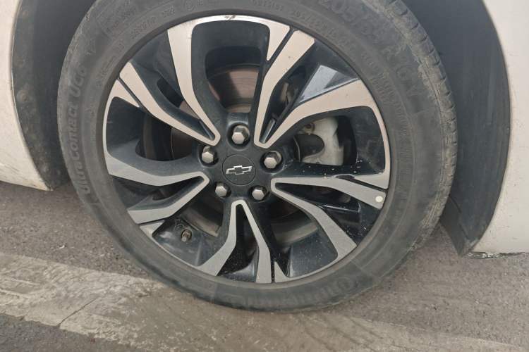 Used Chevrolet Monza 2019 RS 330T Automatic Comfort Edition China VI Standard Right Front Wheel Hub