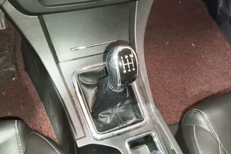 Used Geely Auto Emgrand 2017 Sedan Million Edition 1.5L Manual - Upward Version Gear Lever