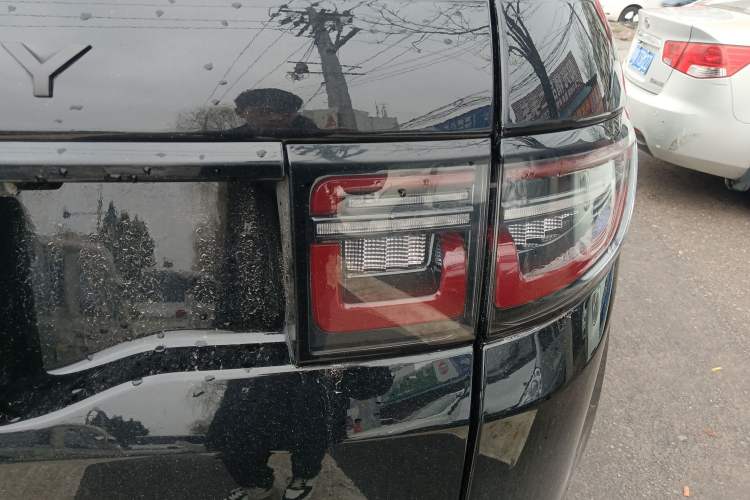 Used Land Rover Discovery Sport New Energy 2022 P300e Performance Tech Edition