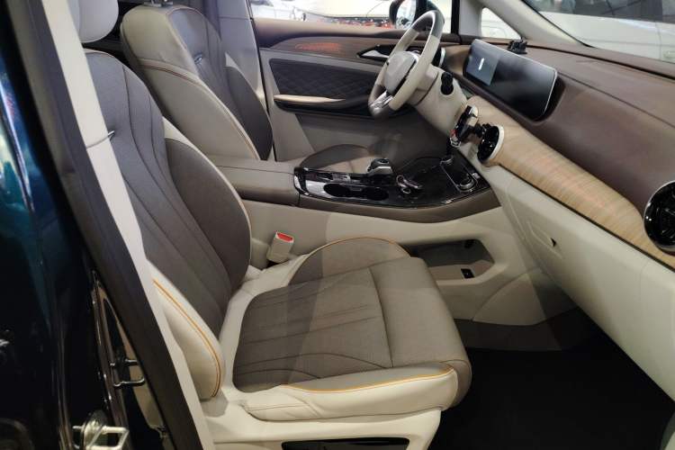 Used FORTHING Yacht 2022 1.5T DCT Chasing-the-Waves Edition
