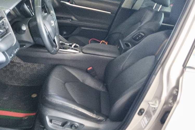 Used Toyota Camry 2021 2.5G Luxury Edition Left Front Seat