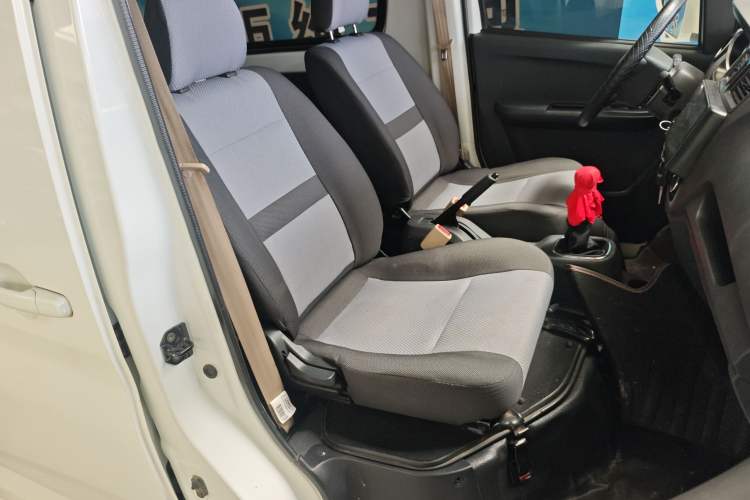 Used CHANGAN KAICHENG Ruixing M60 2020 1.5L Standard Version China VI 6-Seater DAM15KR