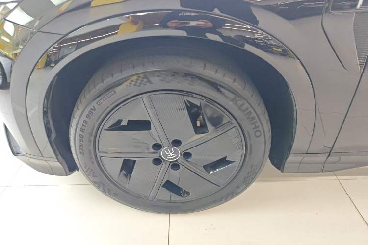 Used BYD Song L EV 2024 550km Beyond Edition Exterior 4