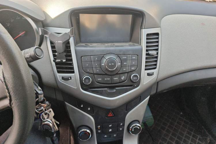 Used Chevrolet Cruze 2012 1.6L SE MT