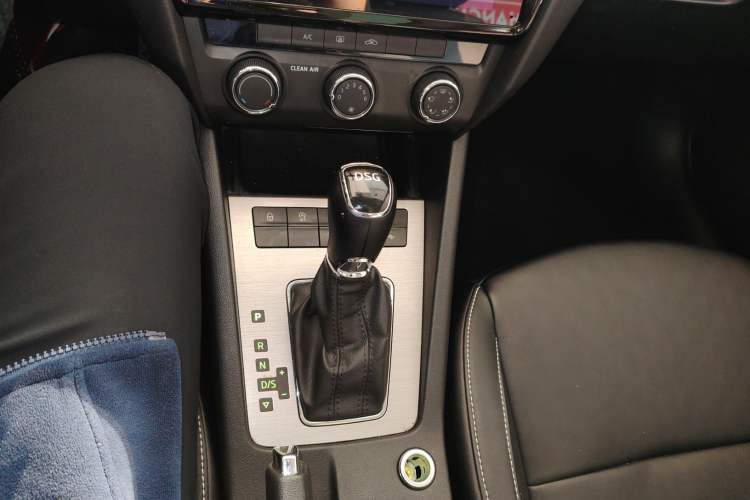 Used Skoda Octavia 2020 TSI280 DSG SmartDrive Luxury Edition
