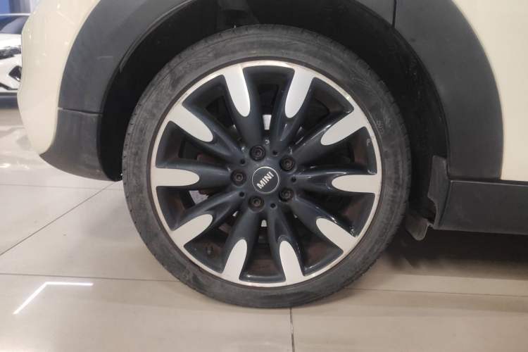 Used MINI MINI 2015 2.0T COOPER S Five-Door Edition