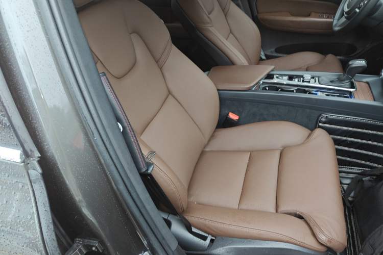 Used Volvo XC60 2021 T5 4x4 Smart Luxury Edition