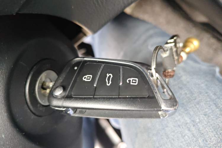 Used Toyota YARiS L Zhi Xuan 2019 1.5E CVT Dynamic Edition China VI compliant