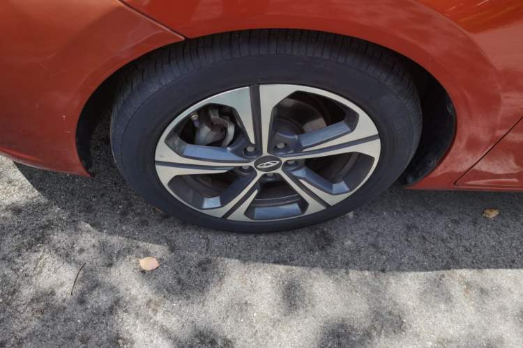 Used Chery Arrizo 5 2019 1.5L CVT YueXiang Edition China V Standard Left Front Wheel Hub