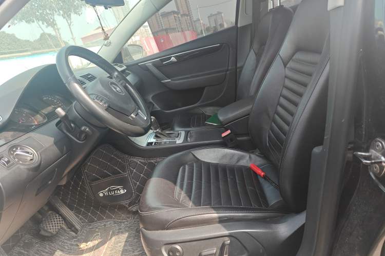 Used Volkswagen Magotan 2013 1.8TSI Premier Model Left Front Seat