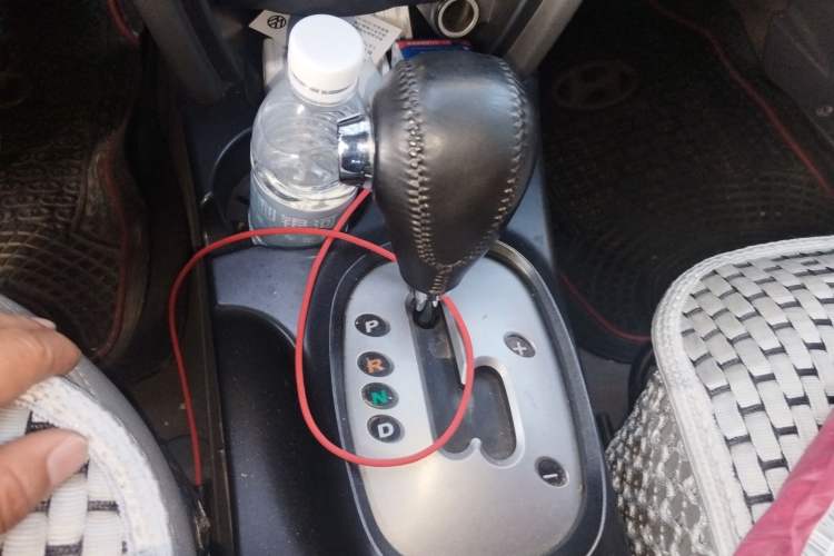 Used Huatai Santa Fe Classic 2012 2.0T Diesel Automatic 4x4 Prestige Version Gear Lever