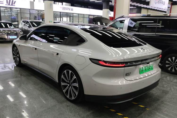 Used Nio ET7 2024 75 kWh Executive Signature Edition Exterior 3