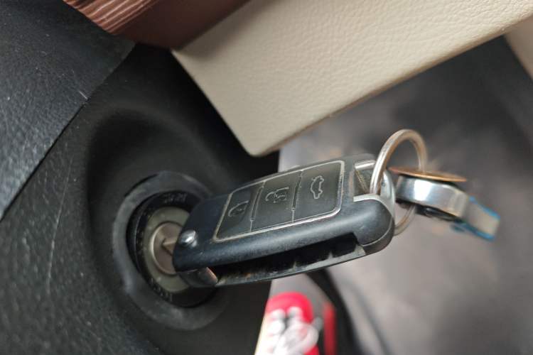 Used FORTHING Lingzhi 2019 M5L 1.6L 7-Seater Base Model China VI Standard