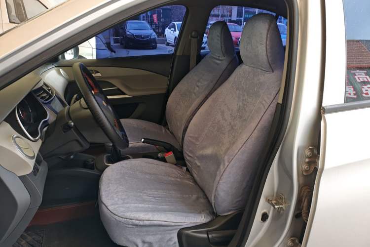 Used Chevrolet Sail 2015 Sail 3 1.5L Manual with Ideal Sunroof Edition
