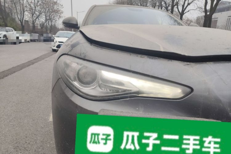 Used Alfa Romeo Giulia 2017 2.0T 280HP Luxury Edition Right Front Headlight