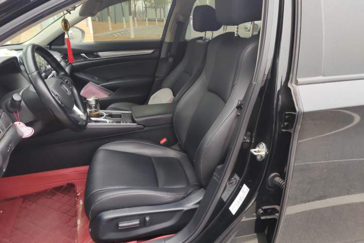 Used Honda Accord 2018 260TURBO Luxury Edition China VI Left Front Seat