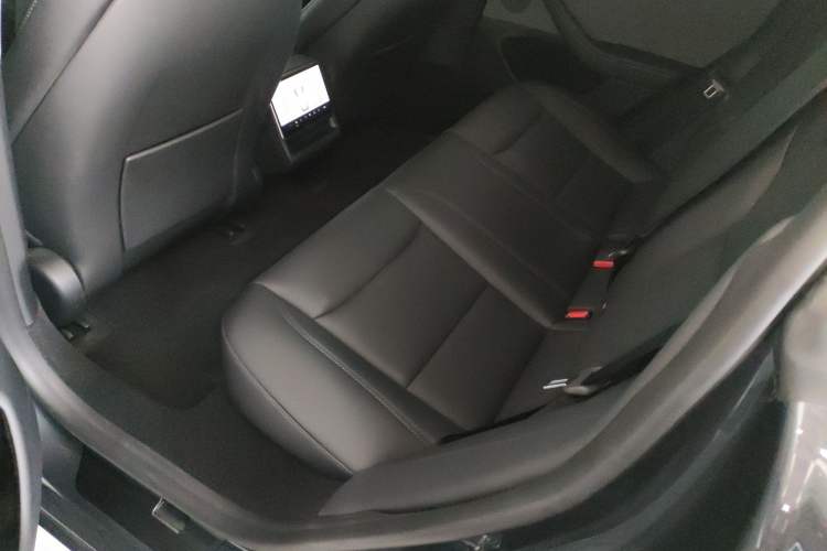 Used Tesla Model 3 2023 Rear-Wheel-Drive Version
