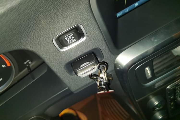 Used Volvo V60 2013 T5 Zhiya Edition