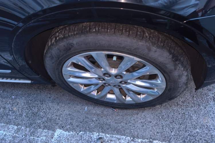 Used Cadillac XT5 2018 28E 4x4 Platinum Edition