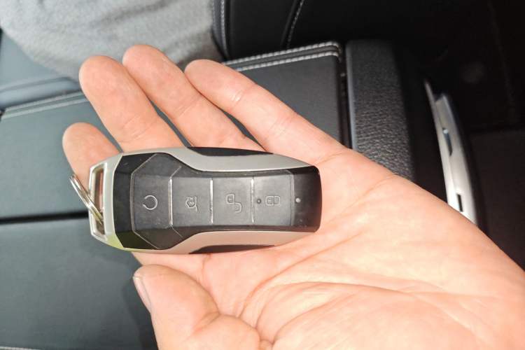 Used BYD Qin Pro New Energy 2019 DM Super Edition 1.5TI Automatic Smart Connect X-Trail Model China VI Standard Vehicle Key