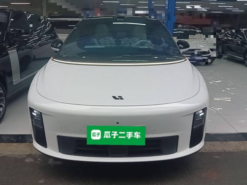 Used Li Auto i6 2025 Model Four-Wheel-Drive Standard Type — 2