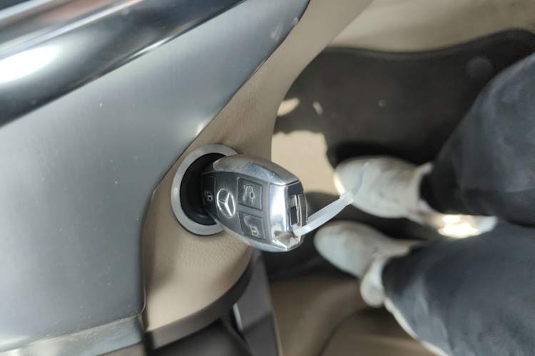 Used Mercedes-Benz M-Class 2012 ML 300 Vehicle Key