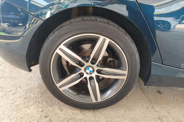 Used BMW 1 Series 2015 120i Sport Design Package
