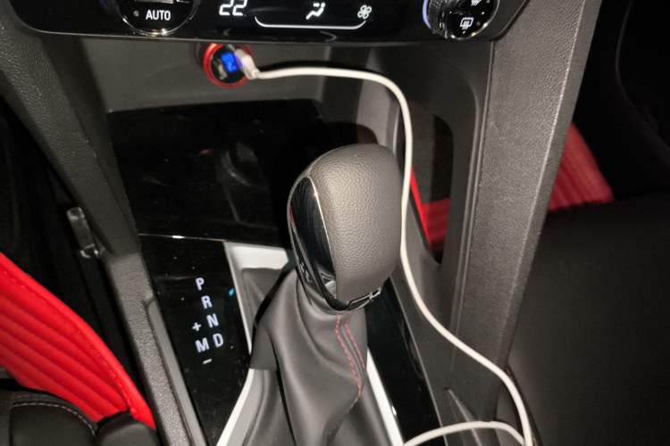 Used Chevrolet Orlando 2019 Redline 530T Automatic Enjoyment Version (5+2 Seating) China VI Gear Lever