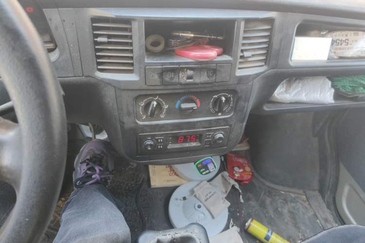 Used Wuling Zhiguang 2013 1.0L Practical Version Audio And AC Panel