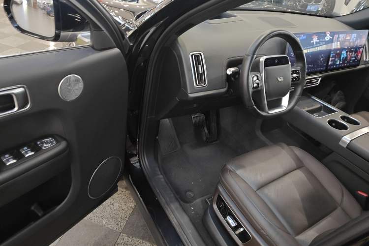 Used Li Auto L8 2023 Pro Model