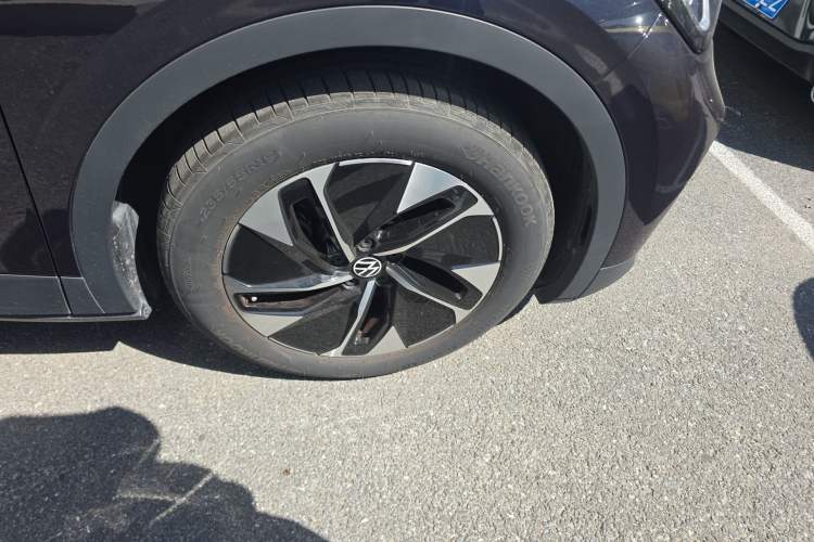 Used Volkswagen ID.4 CROZZ 2025 Pure Edition Right Front Wheel Hub